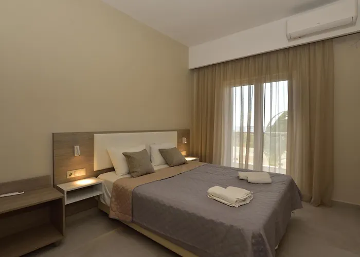 Flisvos Rooms