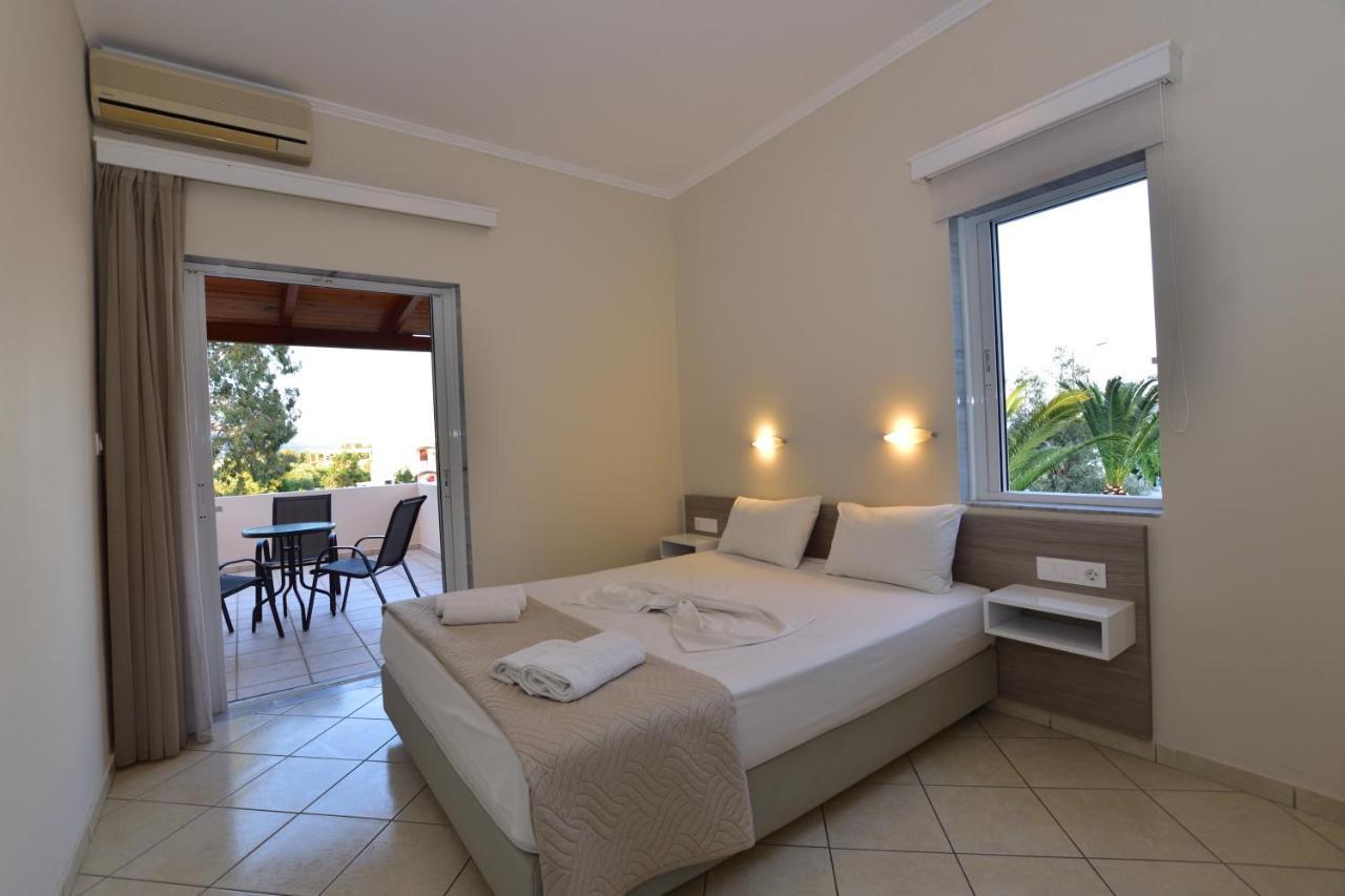 Appartement Flisvos *